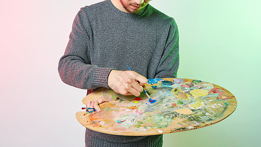 休闲男性色彩创意绘画动作图片