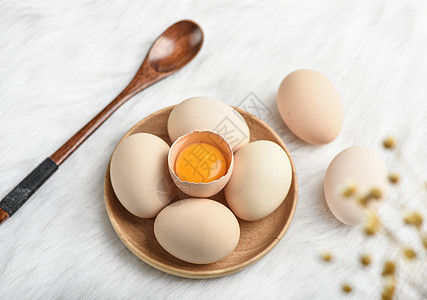 新鲜的土鸡蛋背景图片