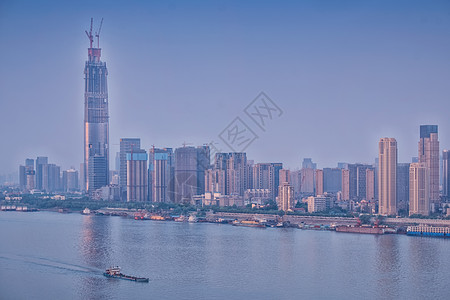 中国第二高楼武汉长江边中国第一高楼636米背景