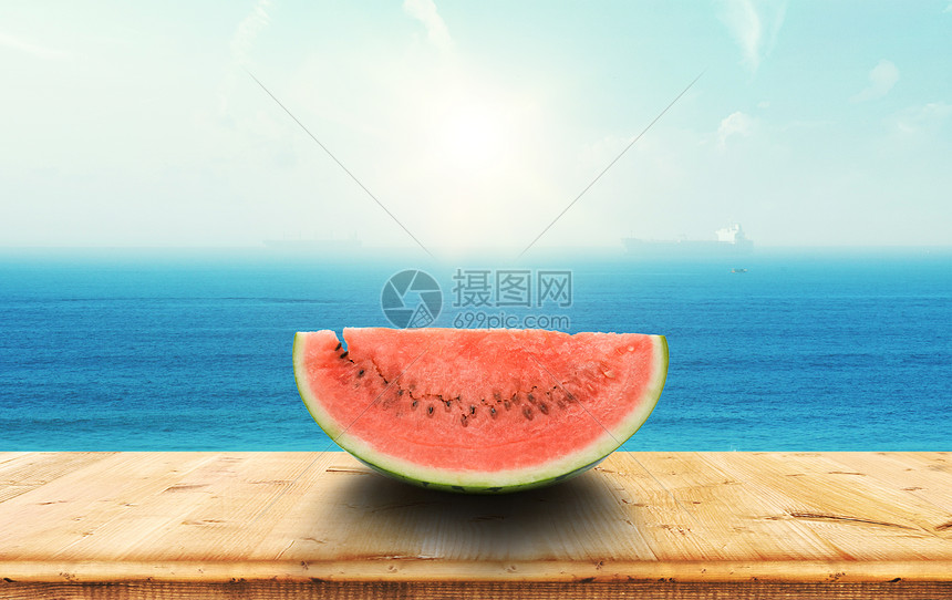 海边桌面水果图片