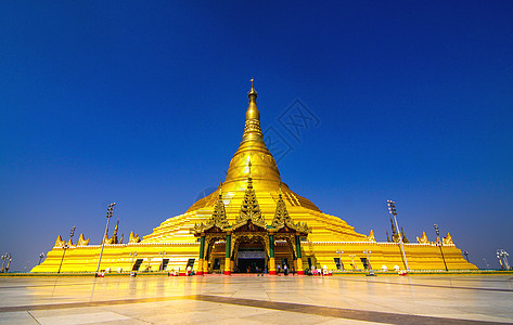 缅甸佛教大金塔图片