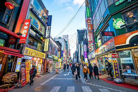 韩国首尔明洞购物街图片