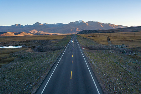 金色山脉新疆独库公路背景