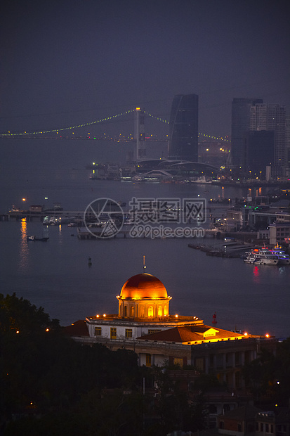 鼓浪屿日光岩远眺厦门夜景图片