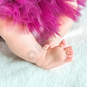 新生儿的小脚背景图片