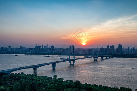 长江航道夕阳下的长江二桥和两岸风光背景