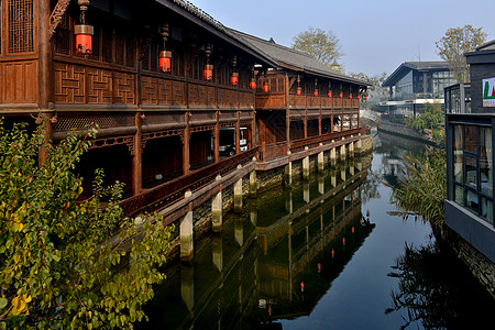 成都天府新区打造的铁像寺水街图片