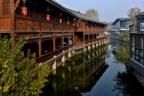 成都天府新区打造的铁像寺水街图片