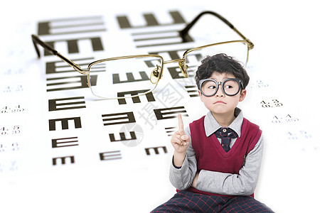 儿童戴眼镜保护视力设计图片