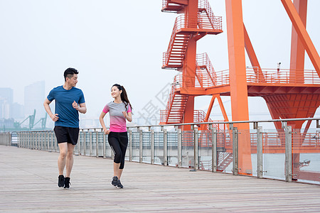 户外运动健身男女人像跑步图片