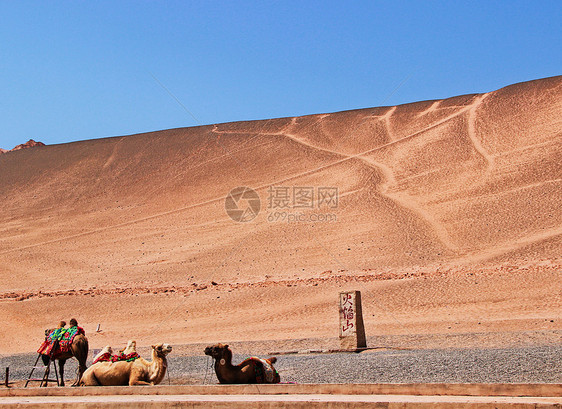 新疆吐鲁番火焰山景区图片