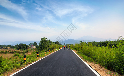 美丽马路骑行背景