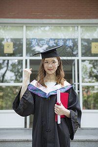 女学生大学毕业了校园高清图片素材