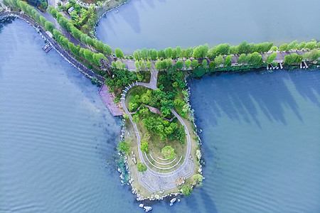 俯瞰武汉东湖湖心岛背景图片