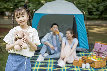 带着孩子去郊游背景图片