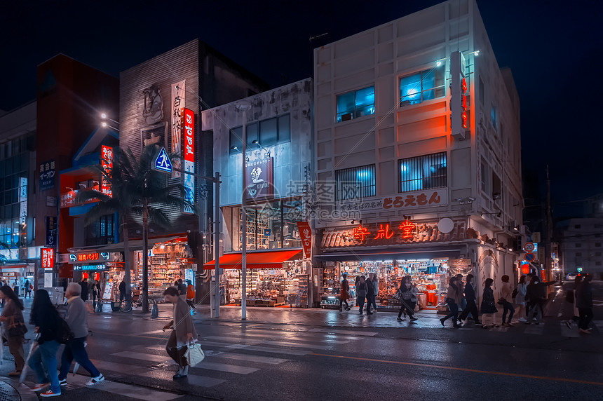 日本冲绳街景海边图片