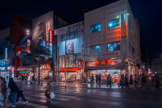 日本冲绳街景海边图片