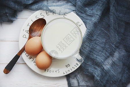 牛奶鸡蛋早餐图片