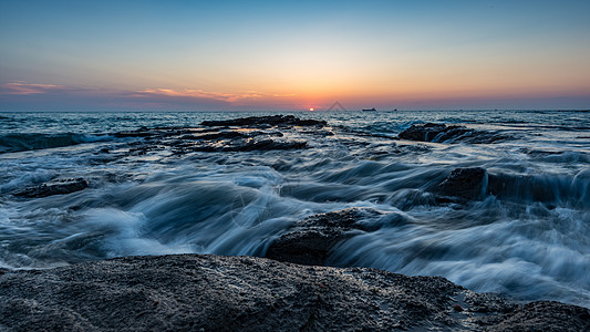 大海礁石北海涠洲岛海景背景