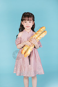 小女孩儿童节面包图片