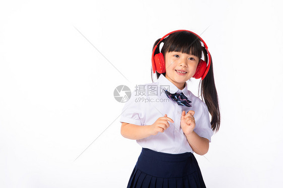 随音乐摆动的的小女生图片