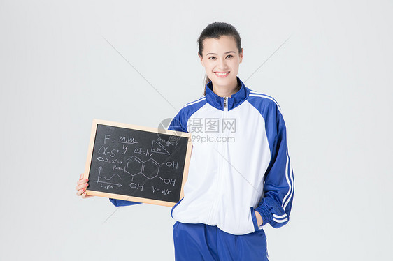 女性学生校服黑板学习图片