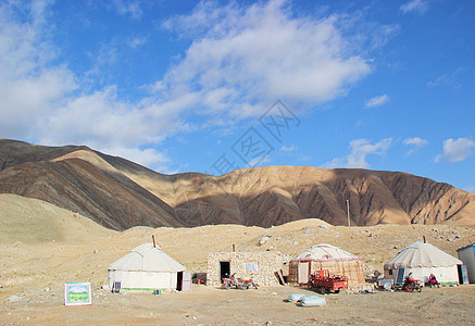 新疆帕米尔高原的毡房图片