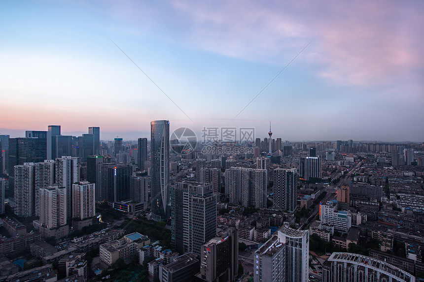 不同天气的成都电视塔图片