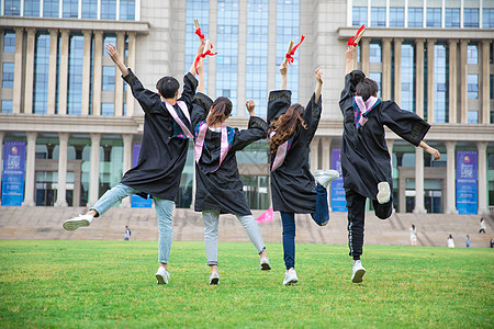 大学毕业跳跃的大学生背景