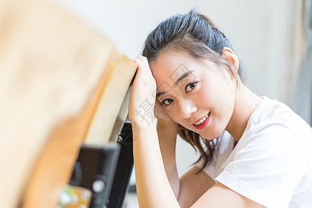 甜美清新校园女生少女图片