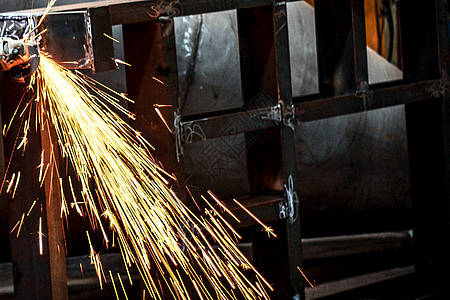焊铁厂图片