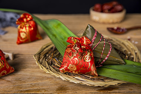 中国风端午节香包背景图片