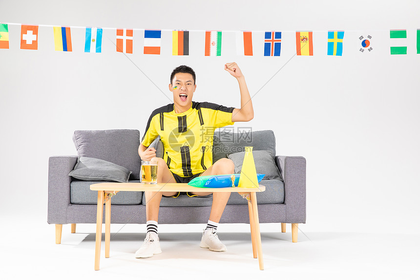 球迷热情高涨联合中心球馆再度成为魔鬼主场