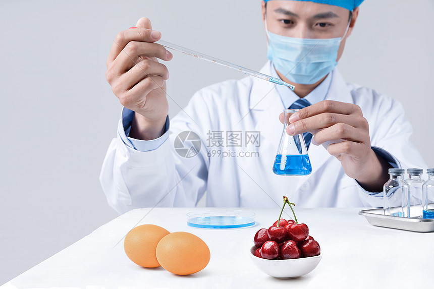 全面分析:肉鸡服务器的价格区间与配置关联 (全面分析肉毒素除腋臭)-优乐评测网