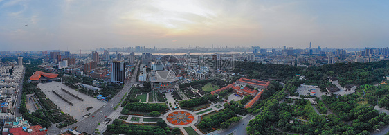 俯瞰武汉辛亥革命纪念馆全景长片图片