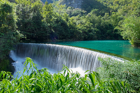 贵州小七孔景区瀑布水流高清图片素材
