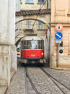 著名旅游城市布拉格的城市有轨电车图片