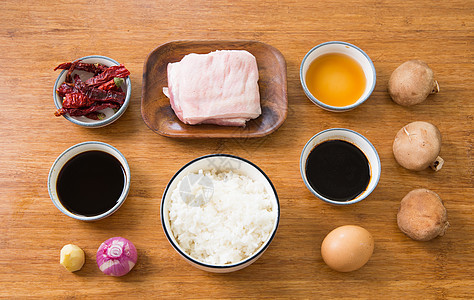 香辣五花肉盖饭食材图图片
