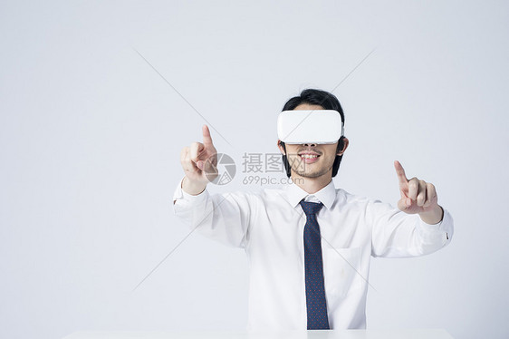 商务男士VR图片