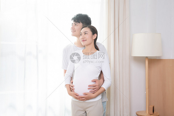 夫妻孕妇呵护图片