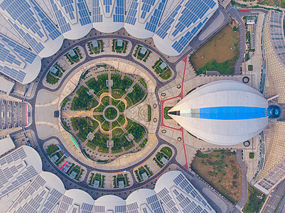俯瞰武汉地标建筑国际博览中心图片