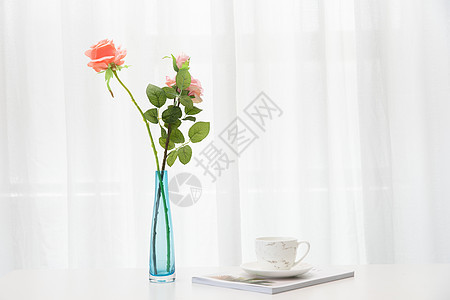桌上的花与咖啡背景图片