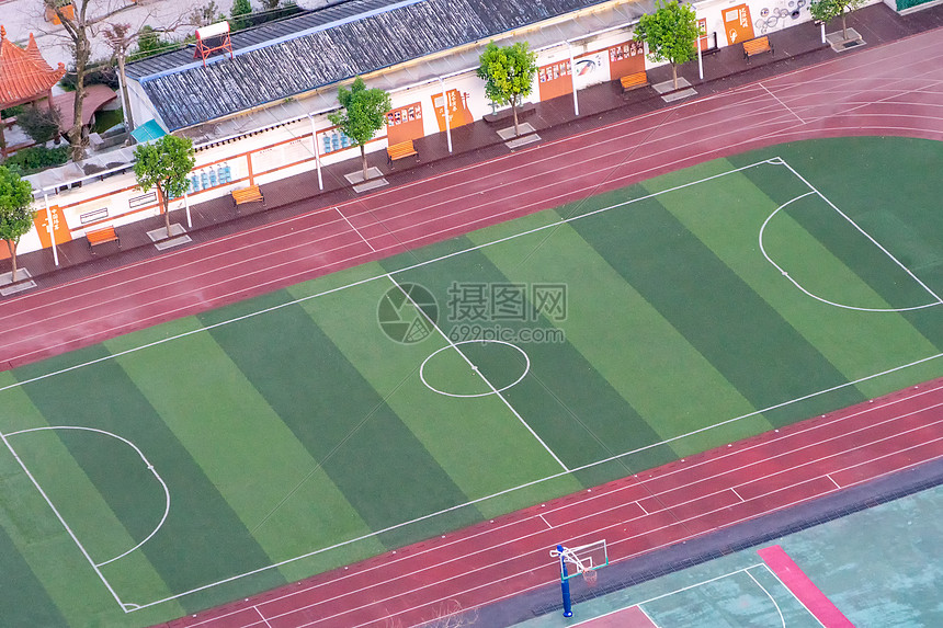 世界杯俯看空旷的足球场图片