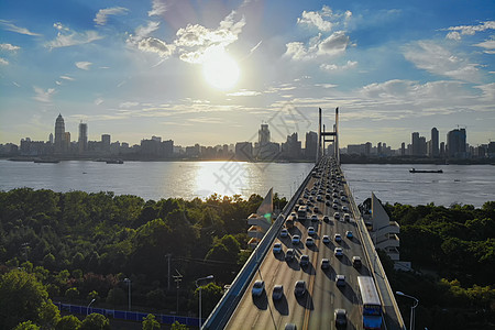 汽车俯视素材俯瞰武汉车水马龙的长江二桥背景