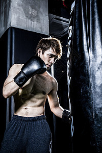 男士健身拳击图片