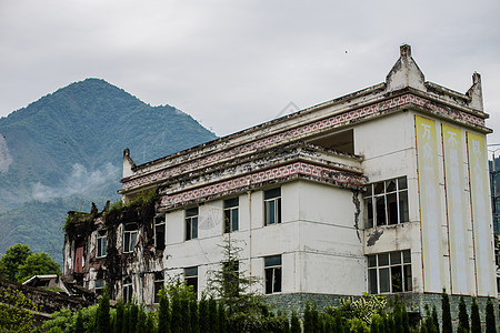 汶川地震遗址公园图片