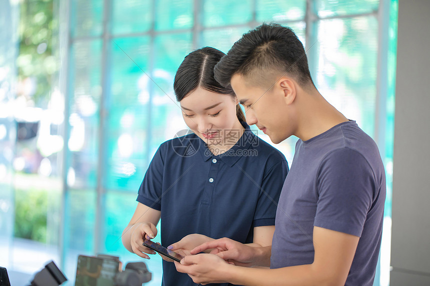 企业购买服务器的费用考量:如何合理投入预算 (企业购买服务费会计分录)-优乐评测网