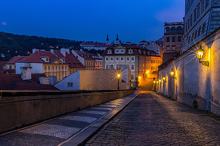 捷克布拉格旅游景区布拉格城堡夜景图片