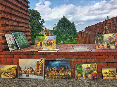 波兰华沙老城街头售卖艺术品背景图片