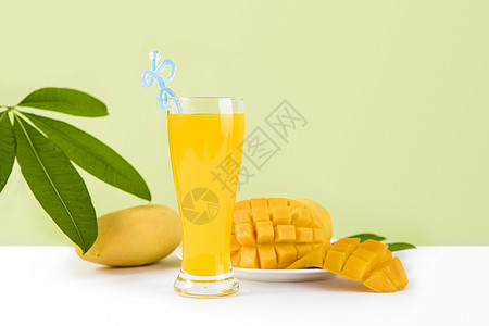 夏季新鲜芒果芒果汁高清图片